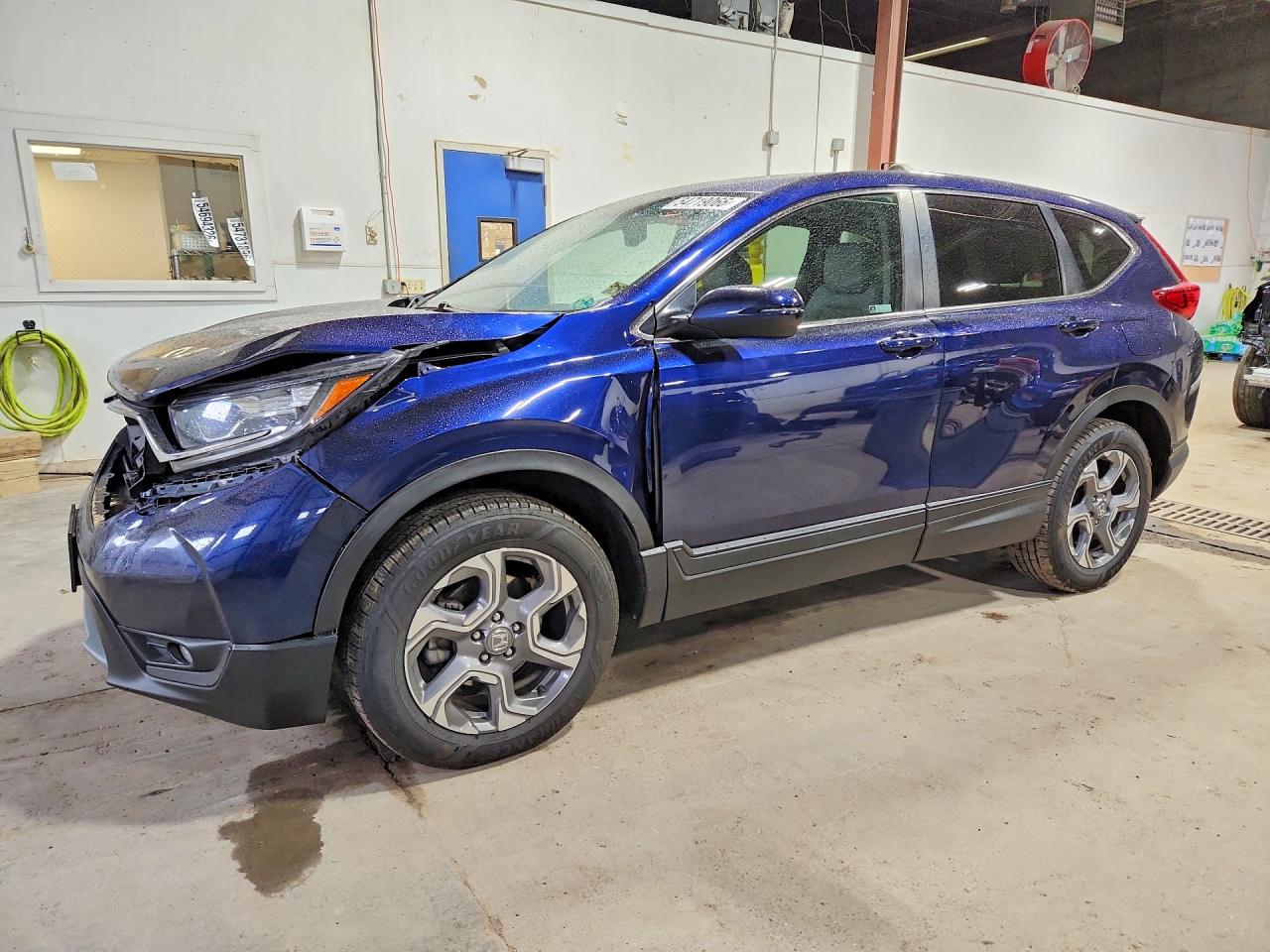 Salvage Honda Crv Image