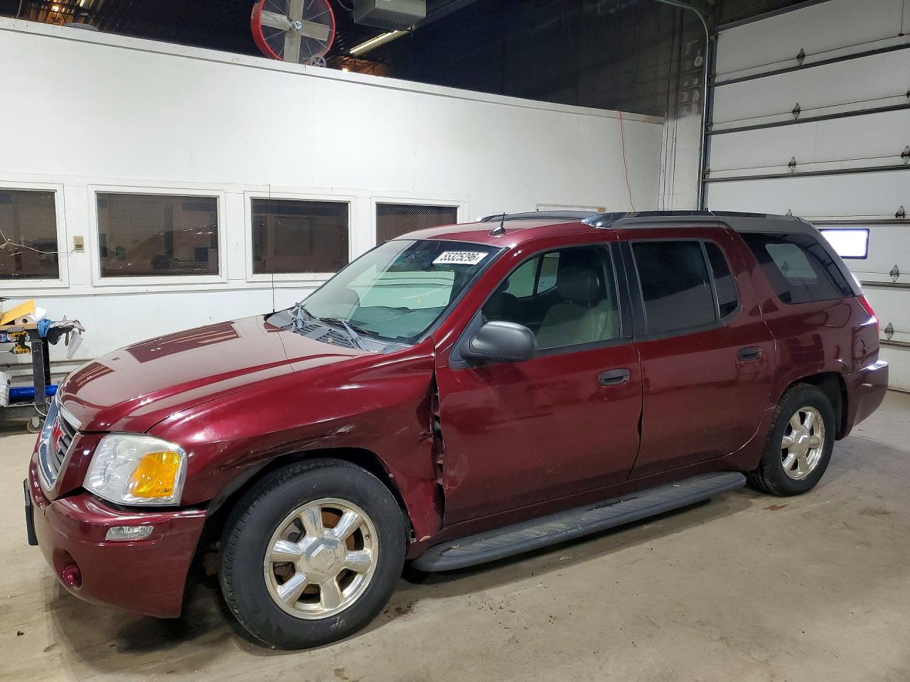 Salvage GMC Envoy Image