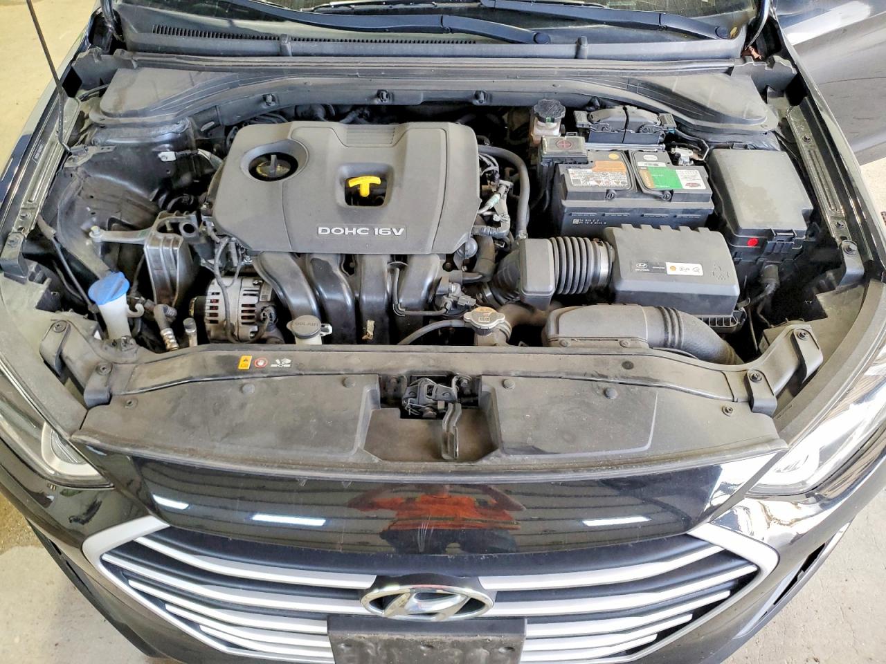 Hyundai ELANTRA Sel