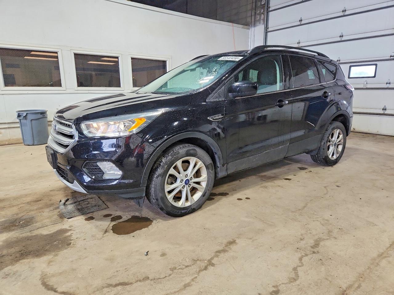 Salvage Ford Escape Image