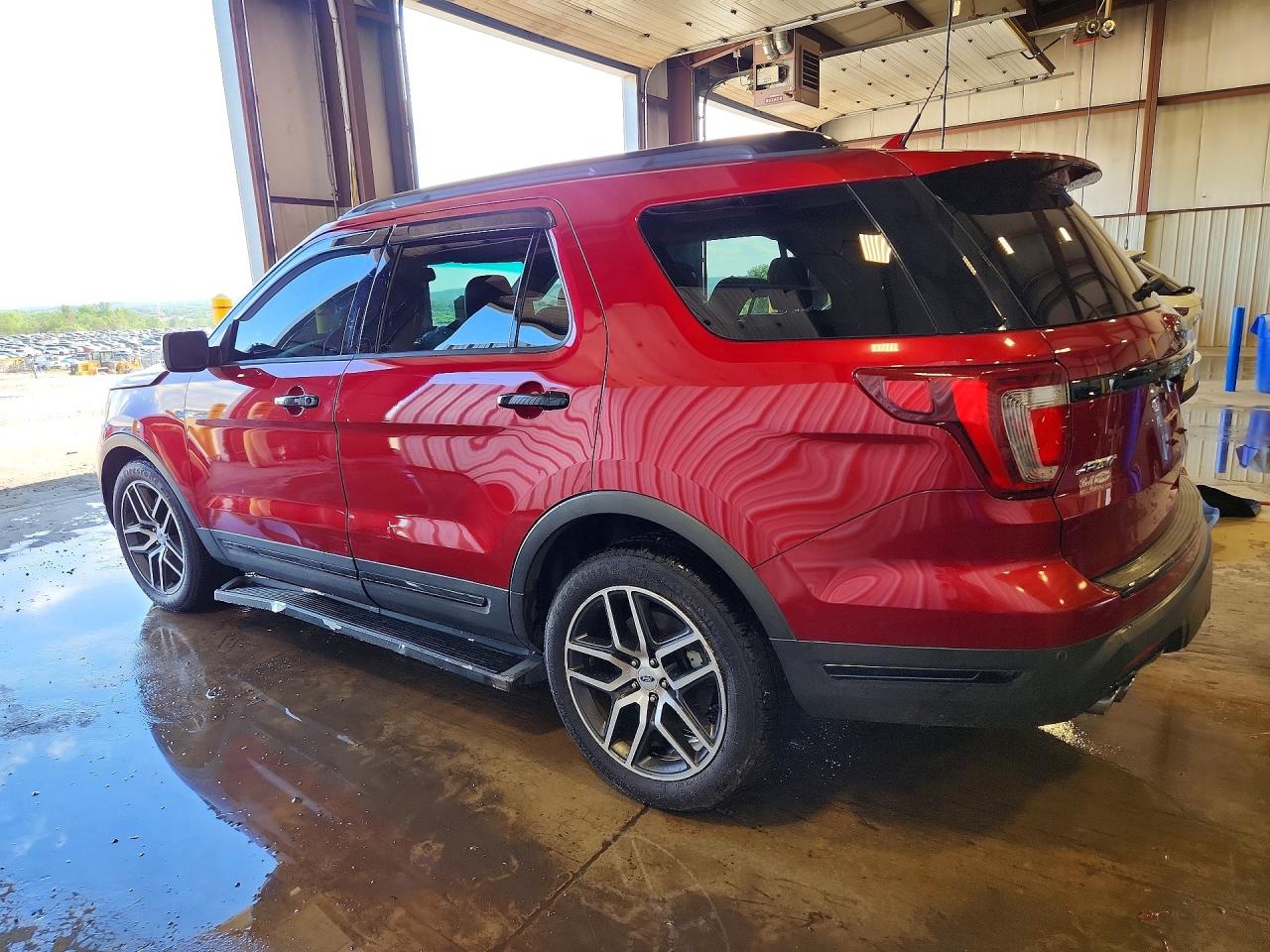 Ford Explorer Sport