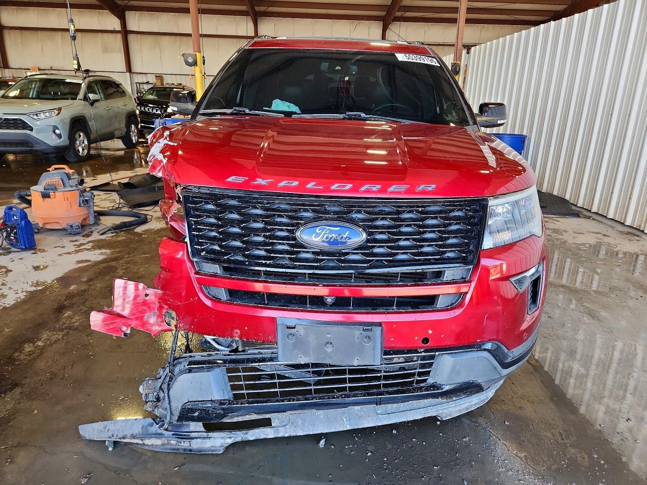 Ford Explorer Sport