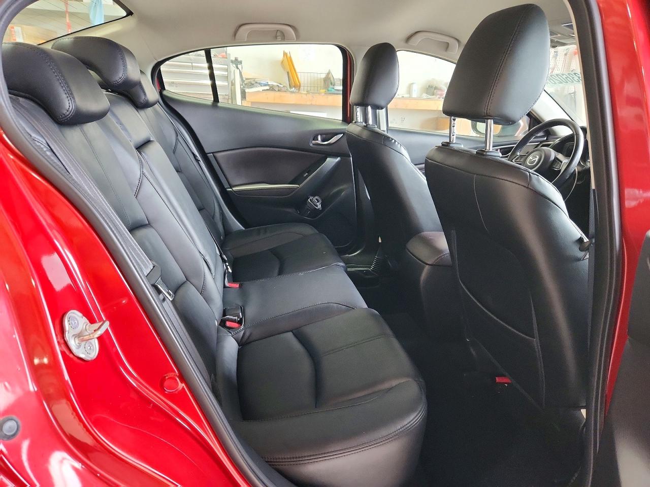 Mazda 3 Touring