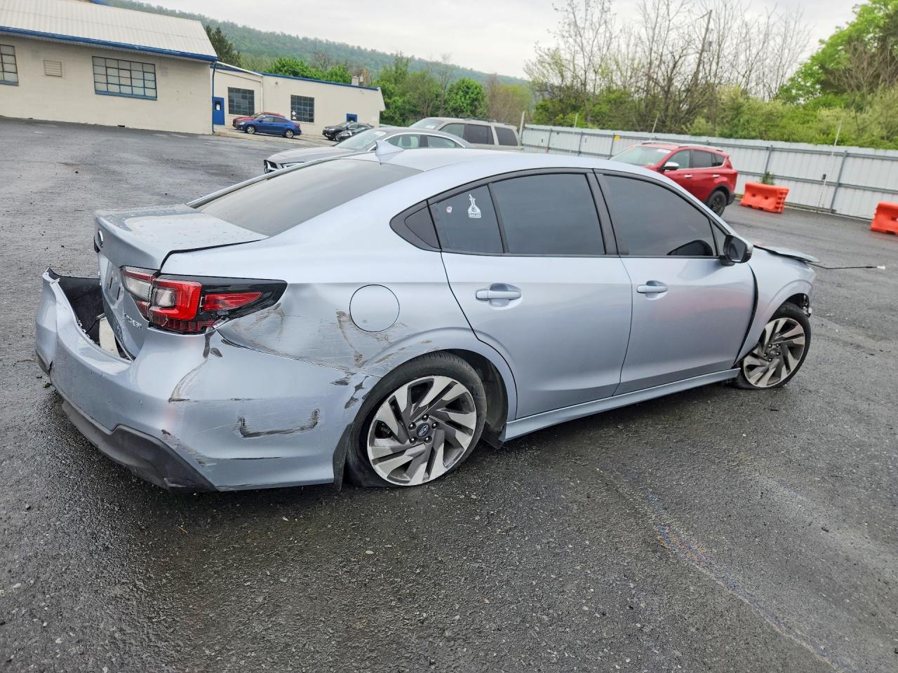 Subaru Legacy Limited