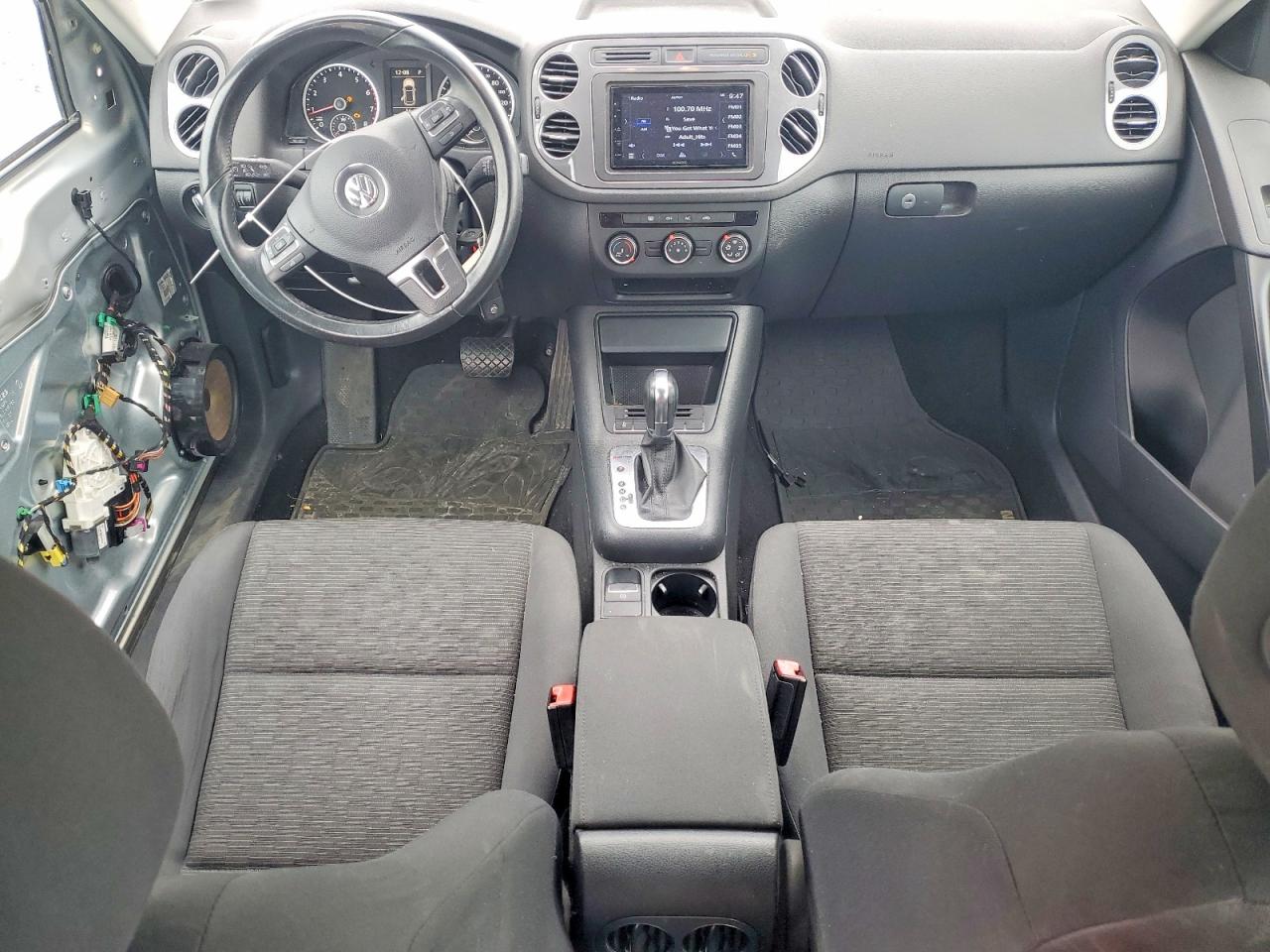 Volkswagen Tiguan S