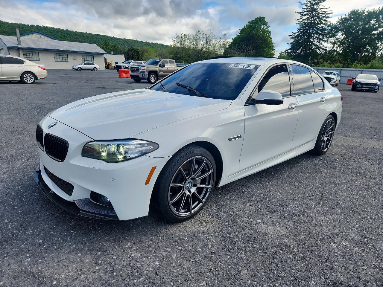 Salvage BMW 5 Series Image