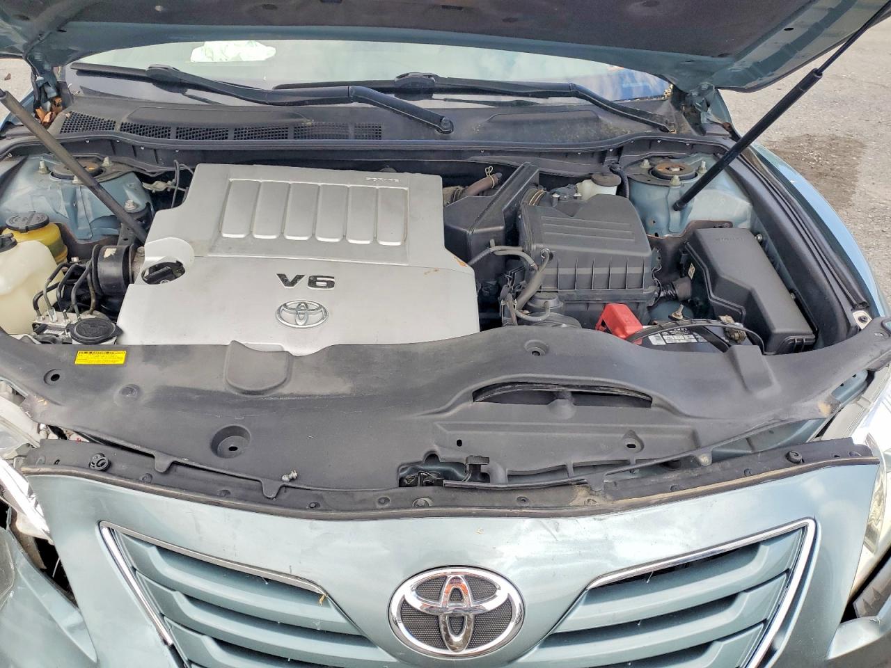 Toyota Camry Xle V6