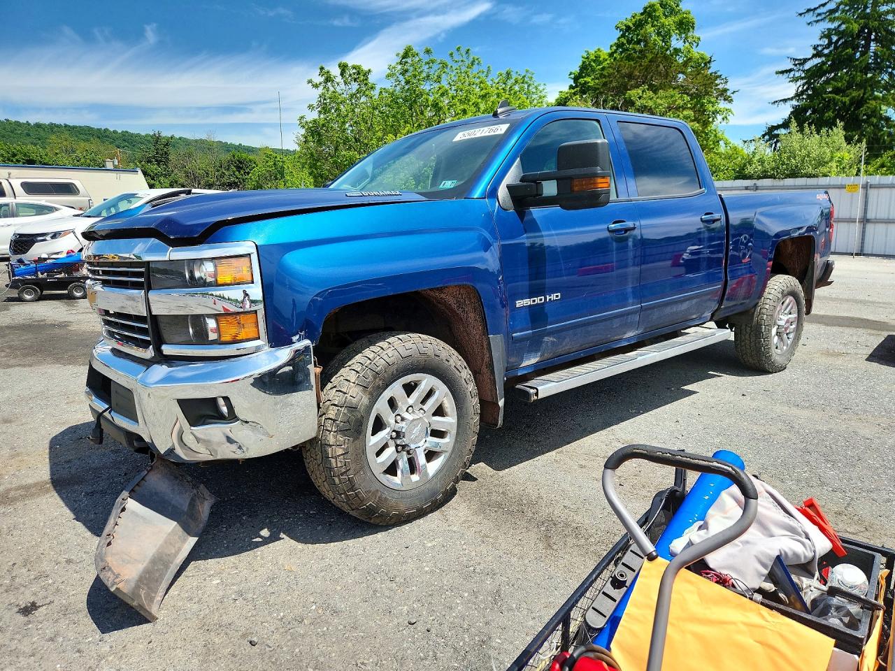 Salvage Chevrolet Silverado Image