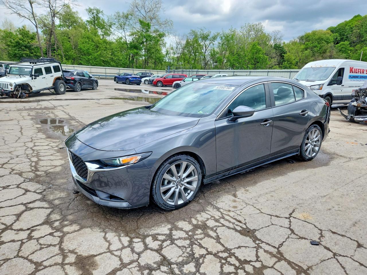 Salvage Mazda 3 Image
