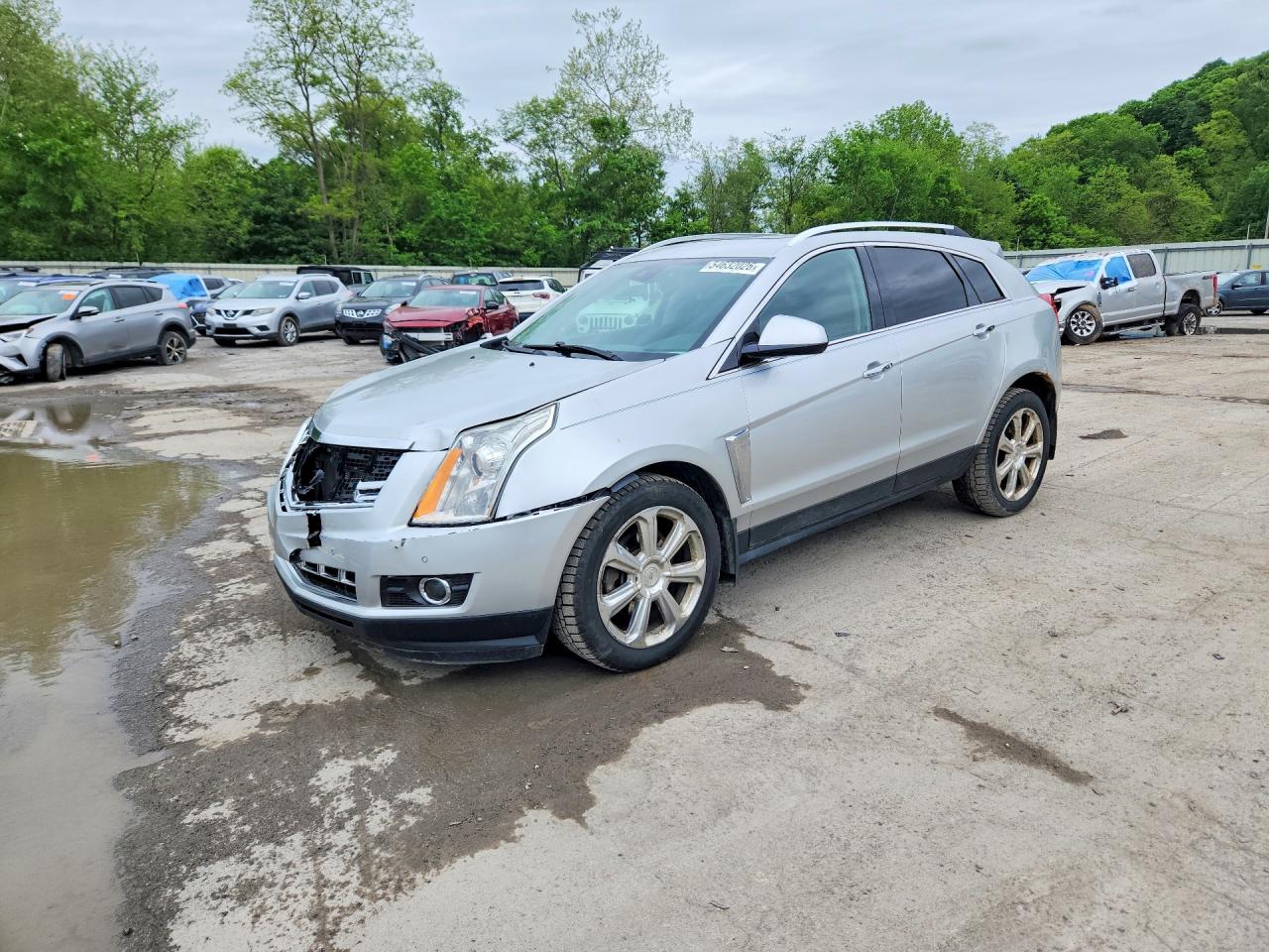 Salvage Cadillac SRX Image