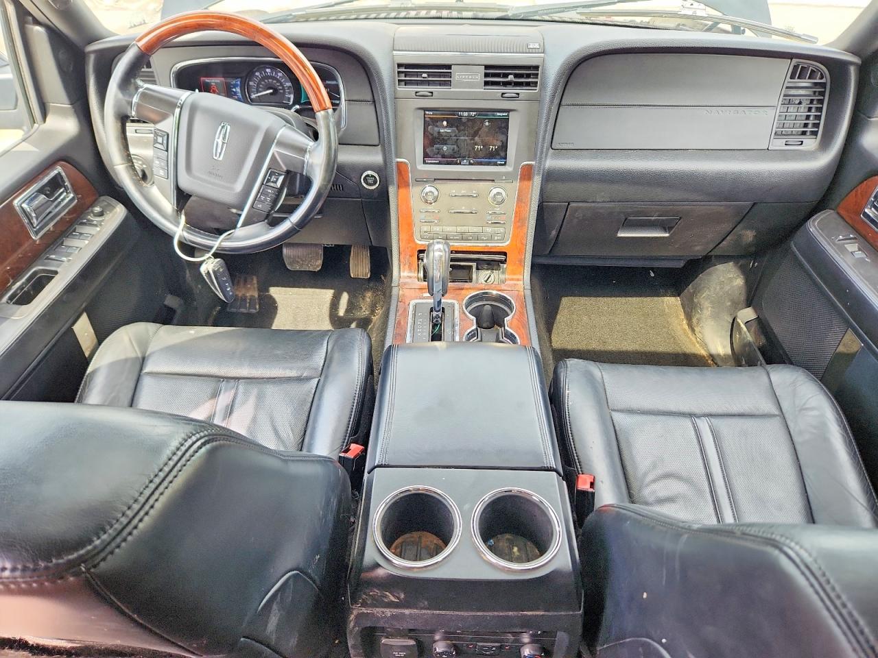 Lincoln Navigator