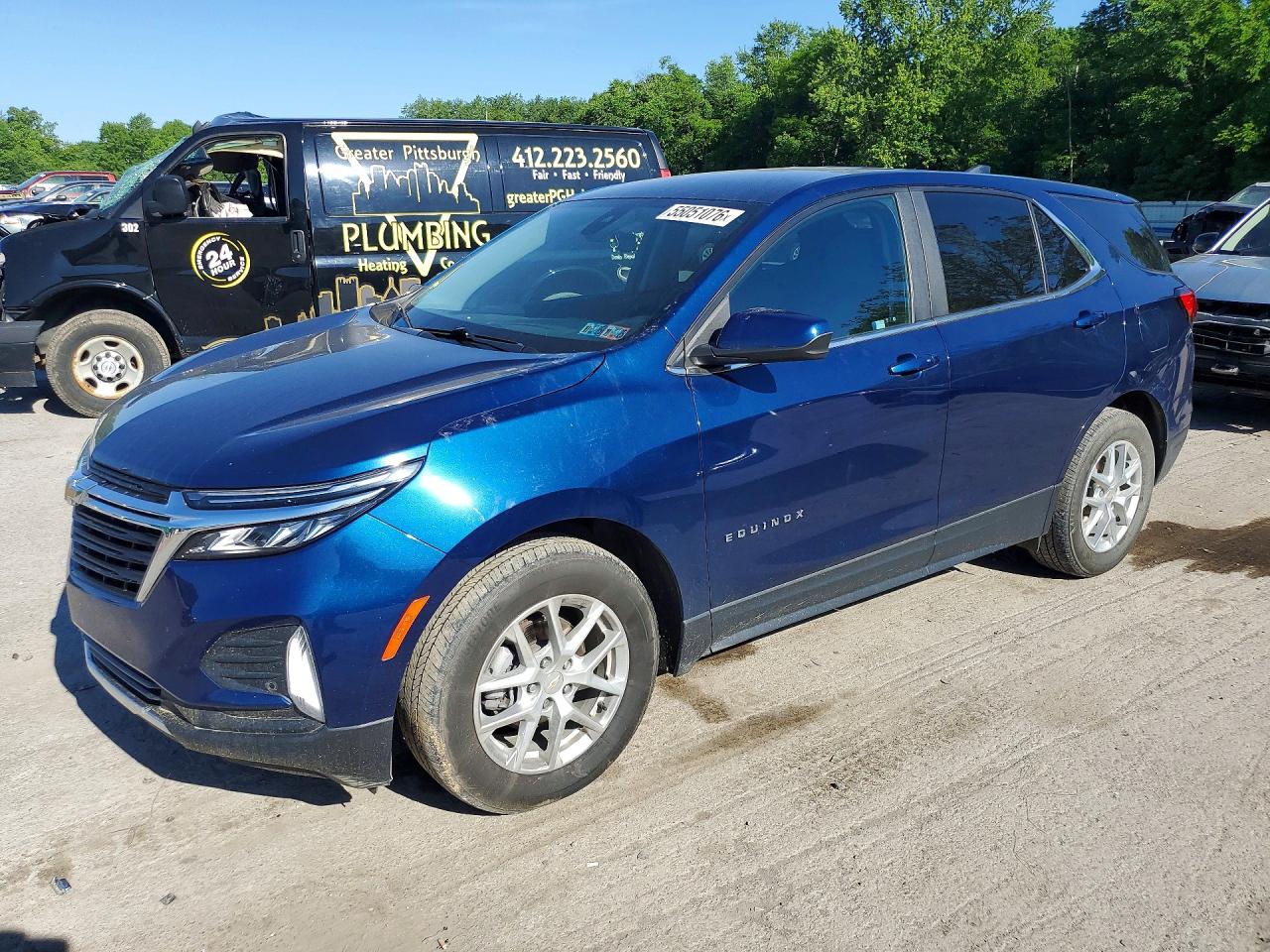 Salvage Chevrolet Equinox Image