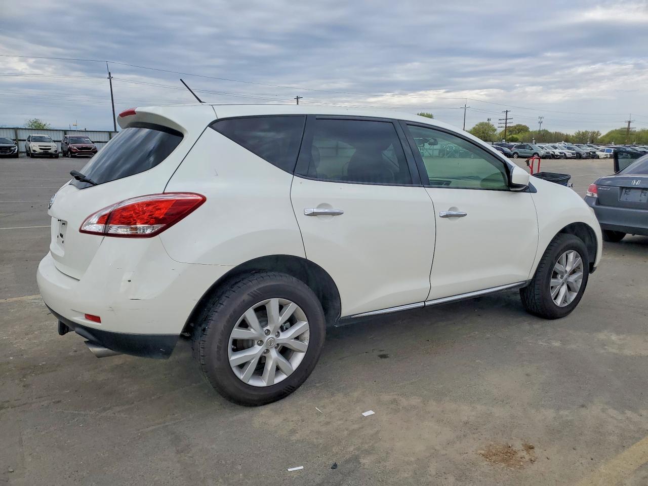 Nissan Murano S