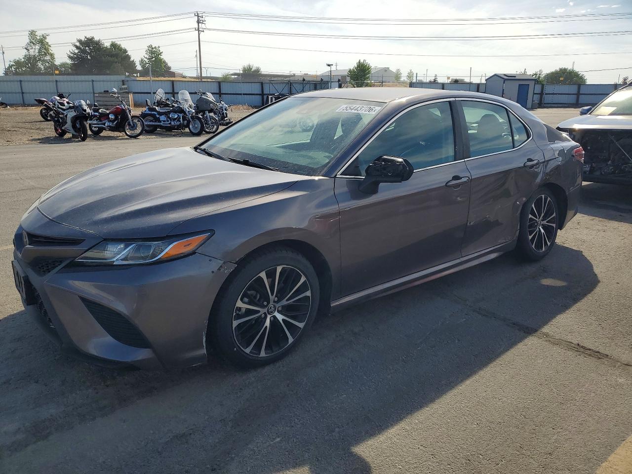 Salvage Toyota Camry Image