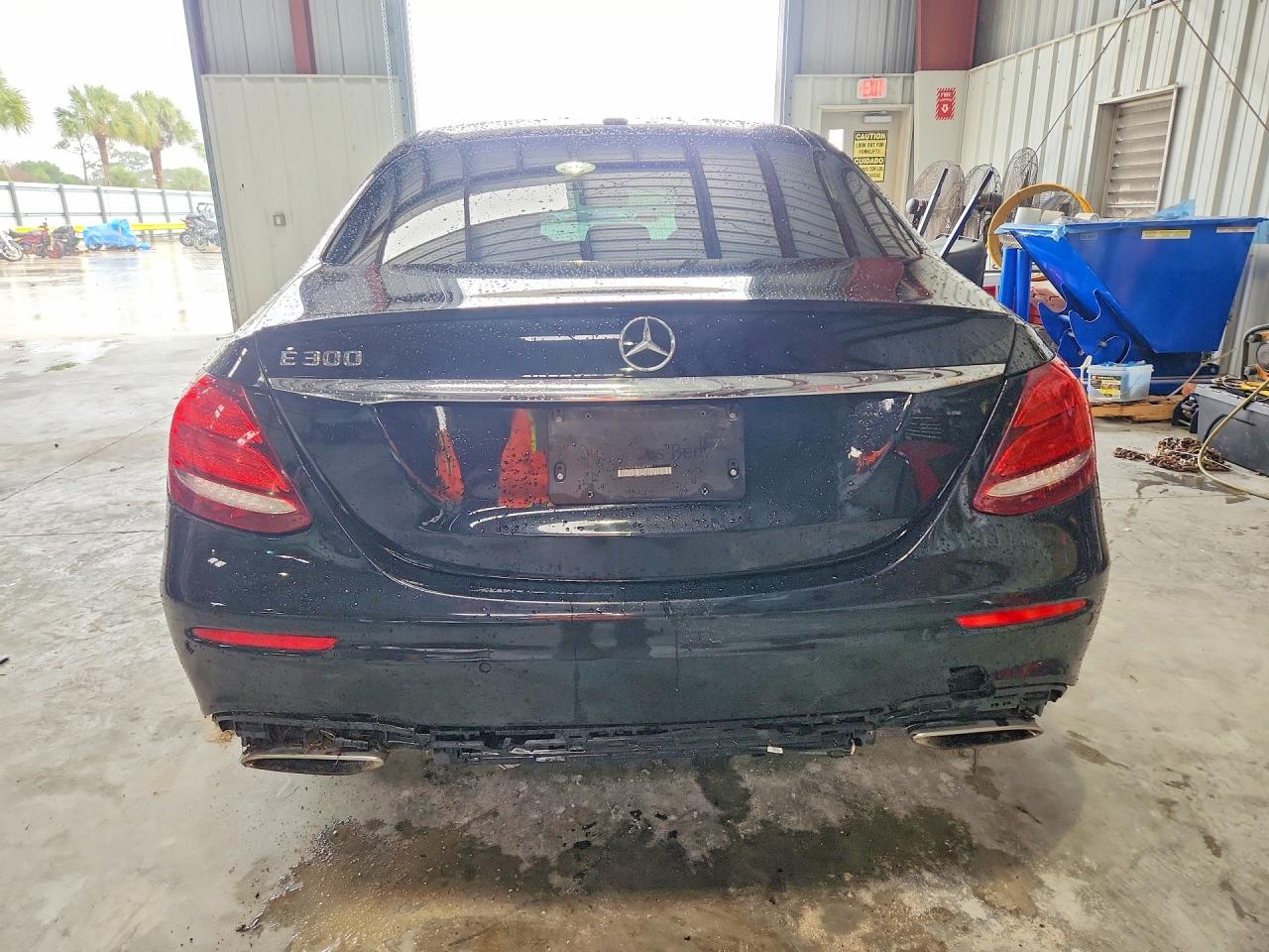 Mercedes-Benz E-Class 300