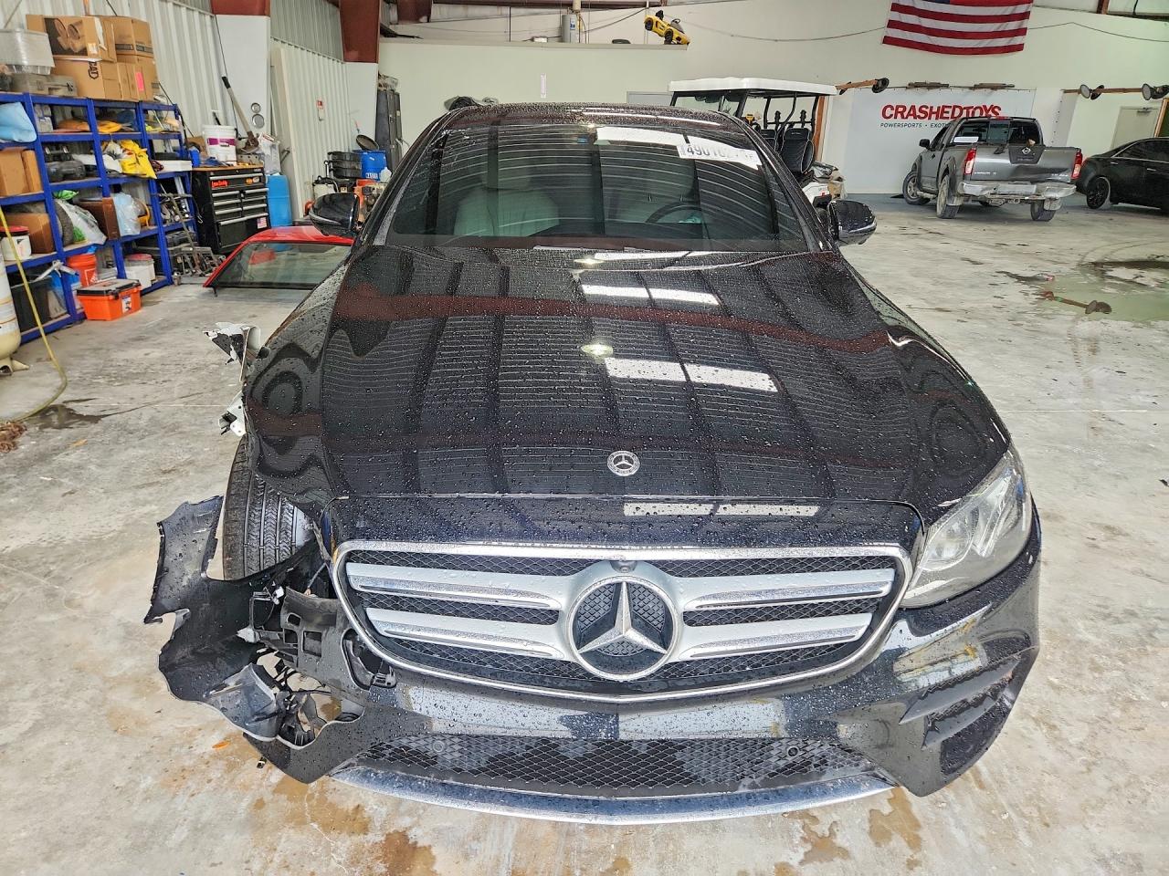 Mercedes-Benz E-Class 300