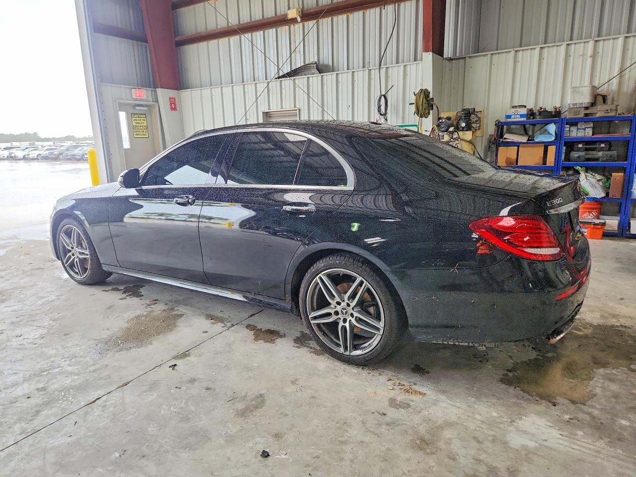 Mercedes-Benz E-Class 300