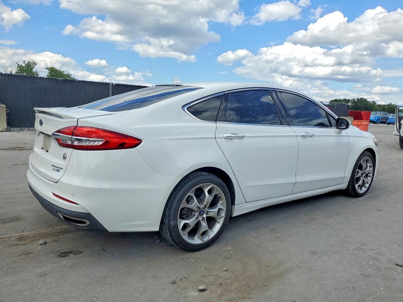 Ford Fusion Titanium