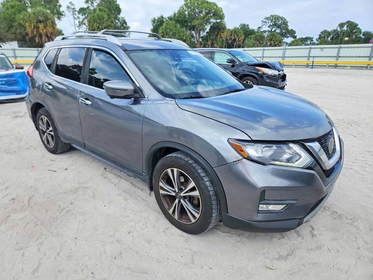 Nissan Rogue Sv