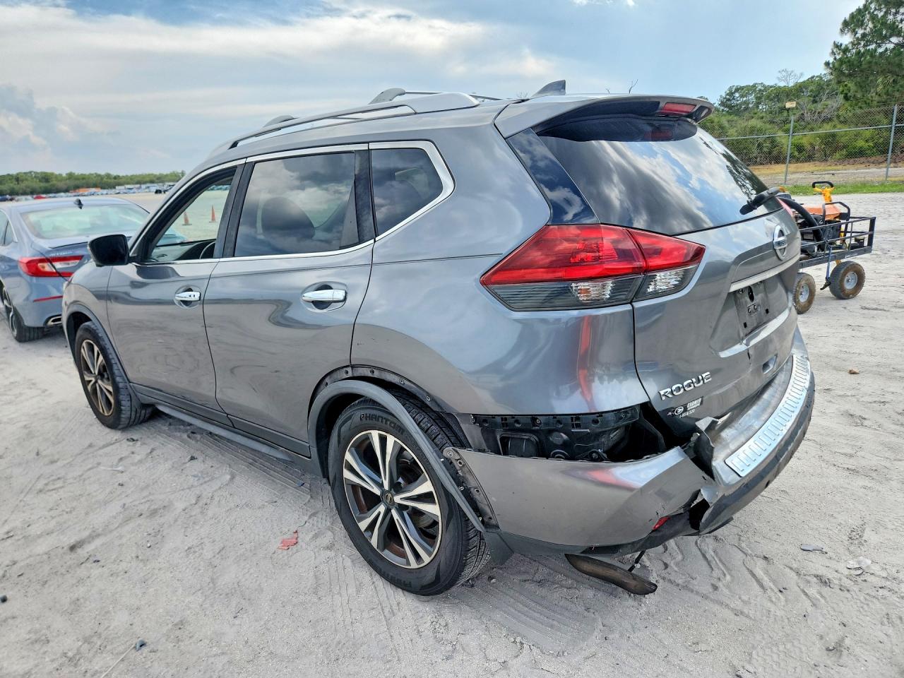 Nissan Rogue Sv