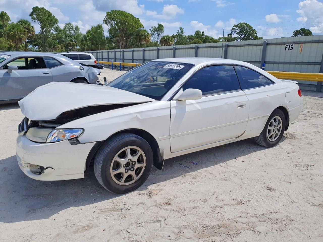 Salvage Toyota Camry Image