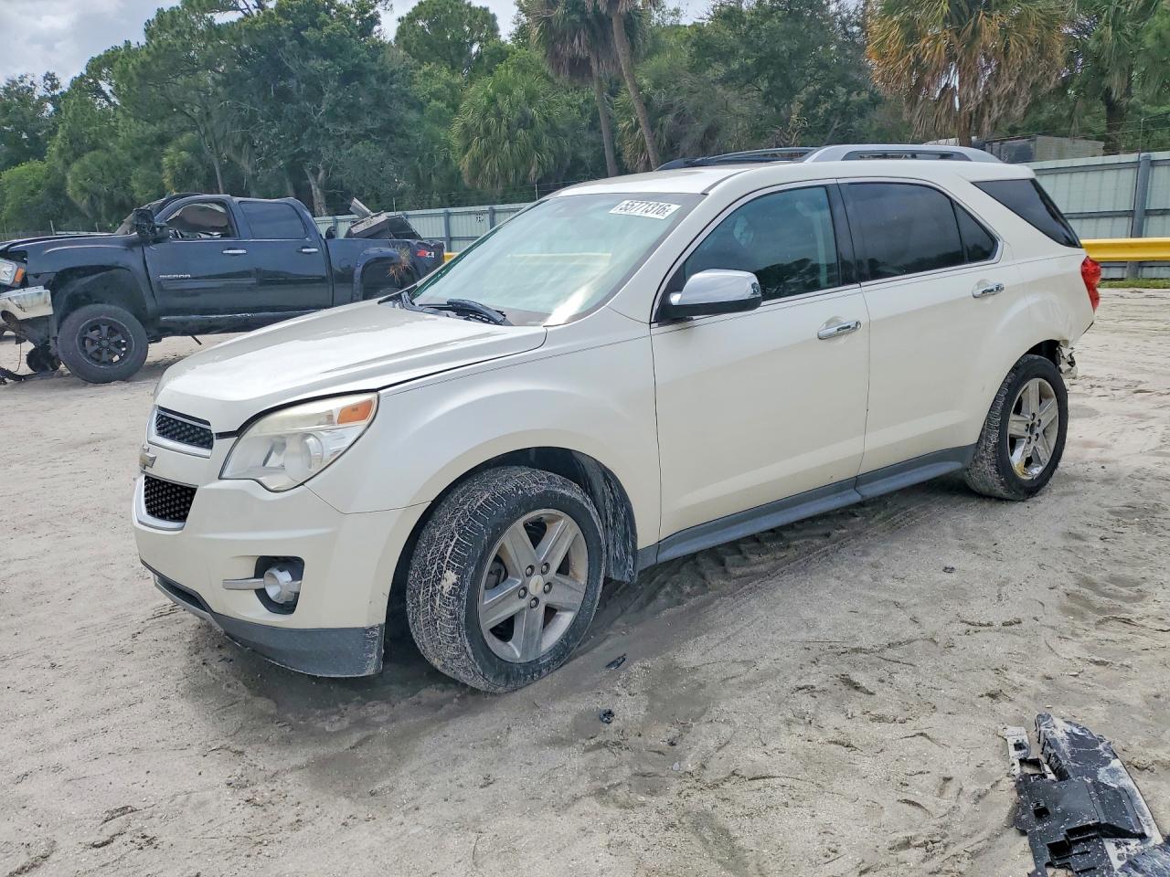 Salvage Chevrolet Equinox Image