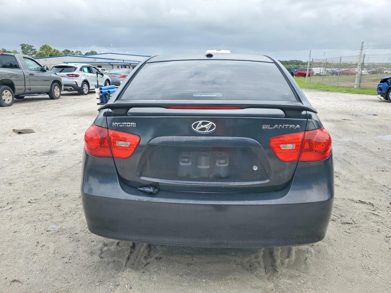Hyun ELANTRA