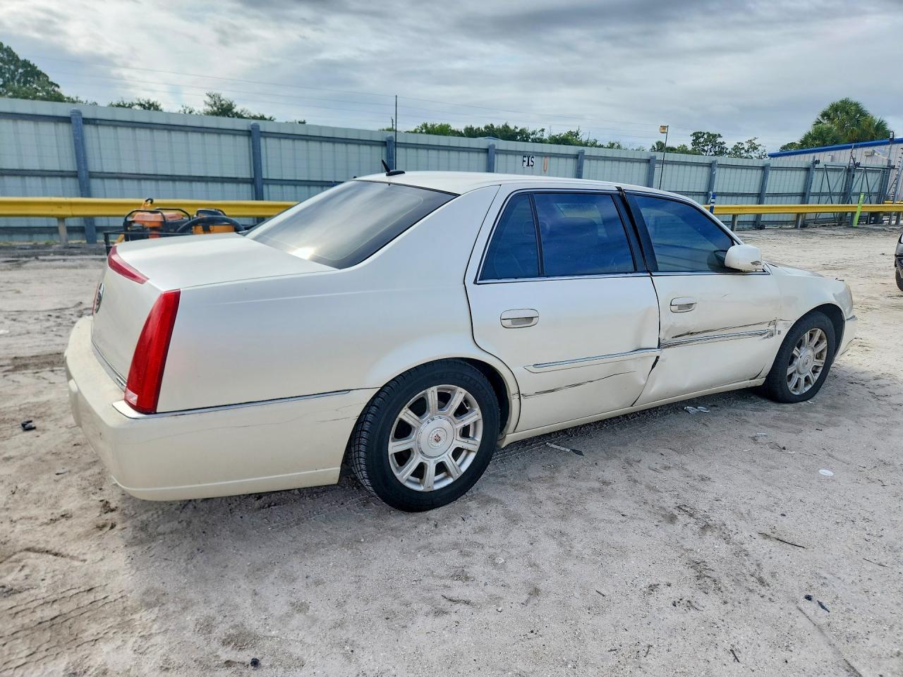 Cadillac DTS