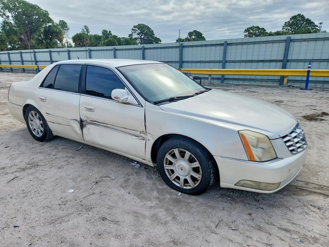 Cadillac DTS