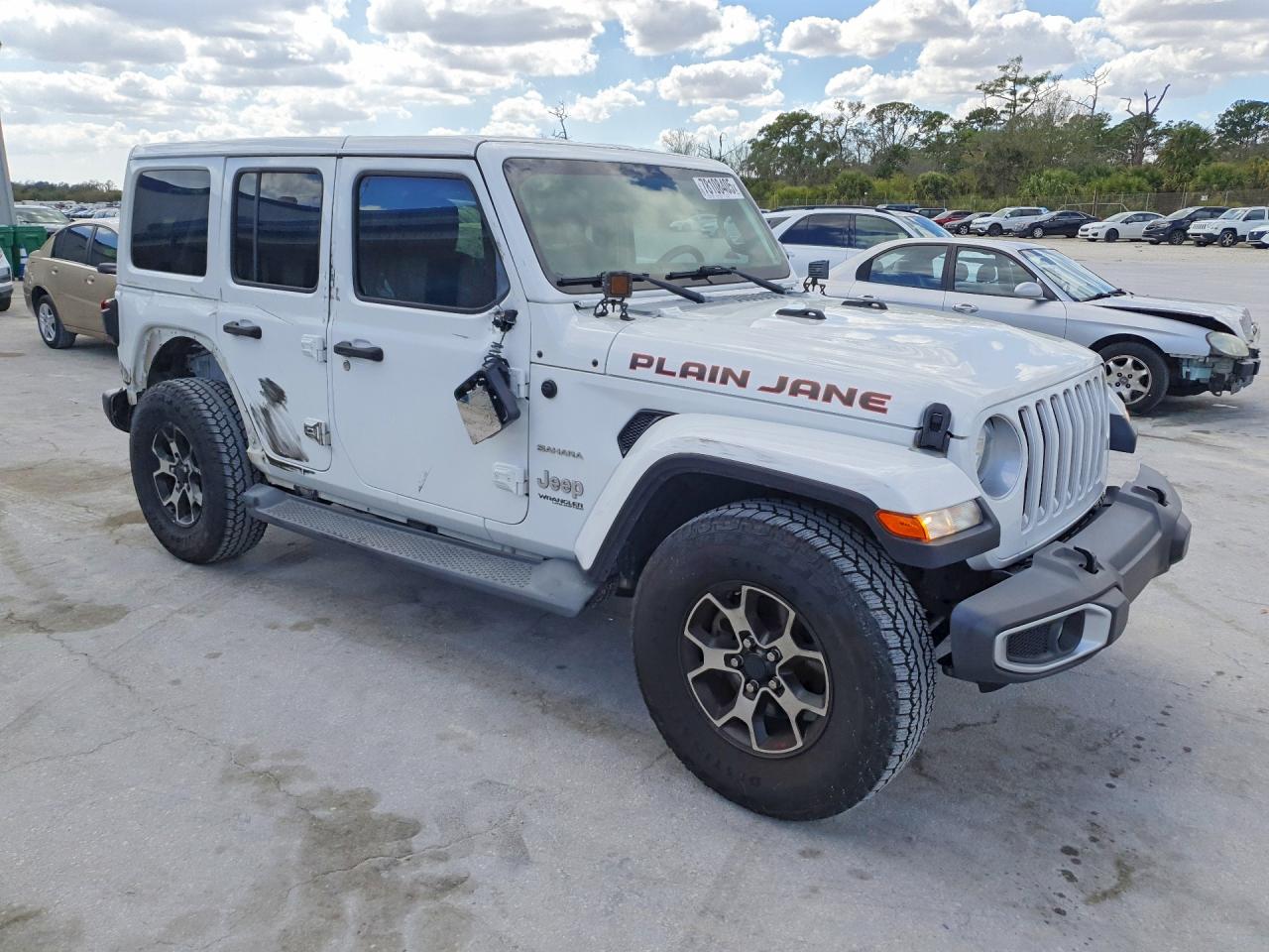 Jeep Wrangler Sahara