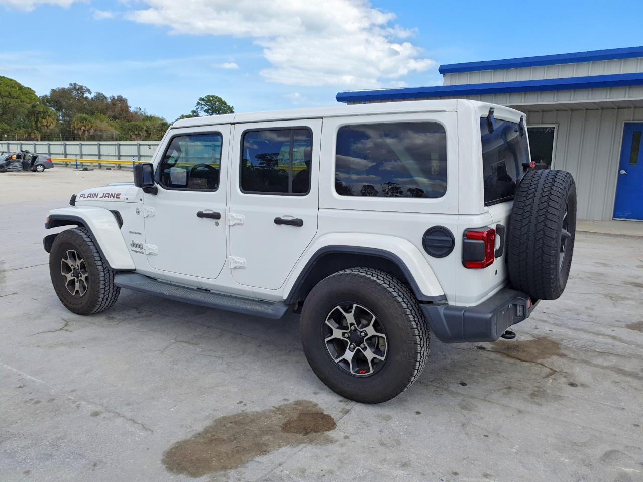 Jeep Wrangler Sahara