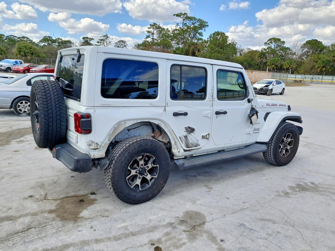 Jeep Wrangler Sahara