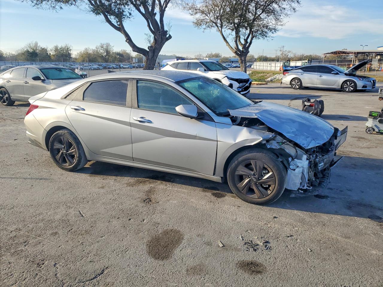 Hyundai ELANTRA Sel