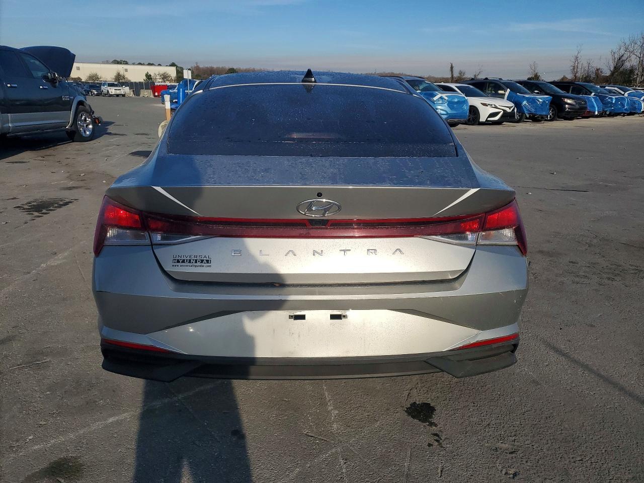 Hyundai ELANTRA Sel