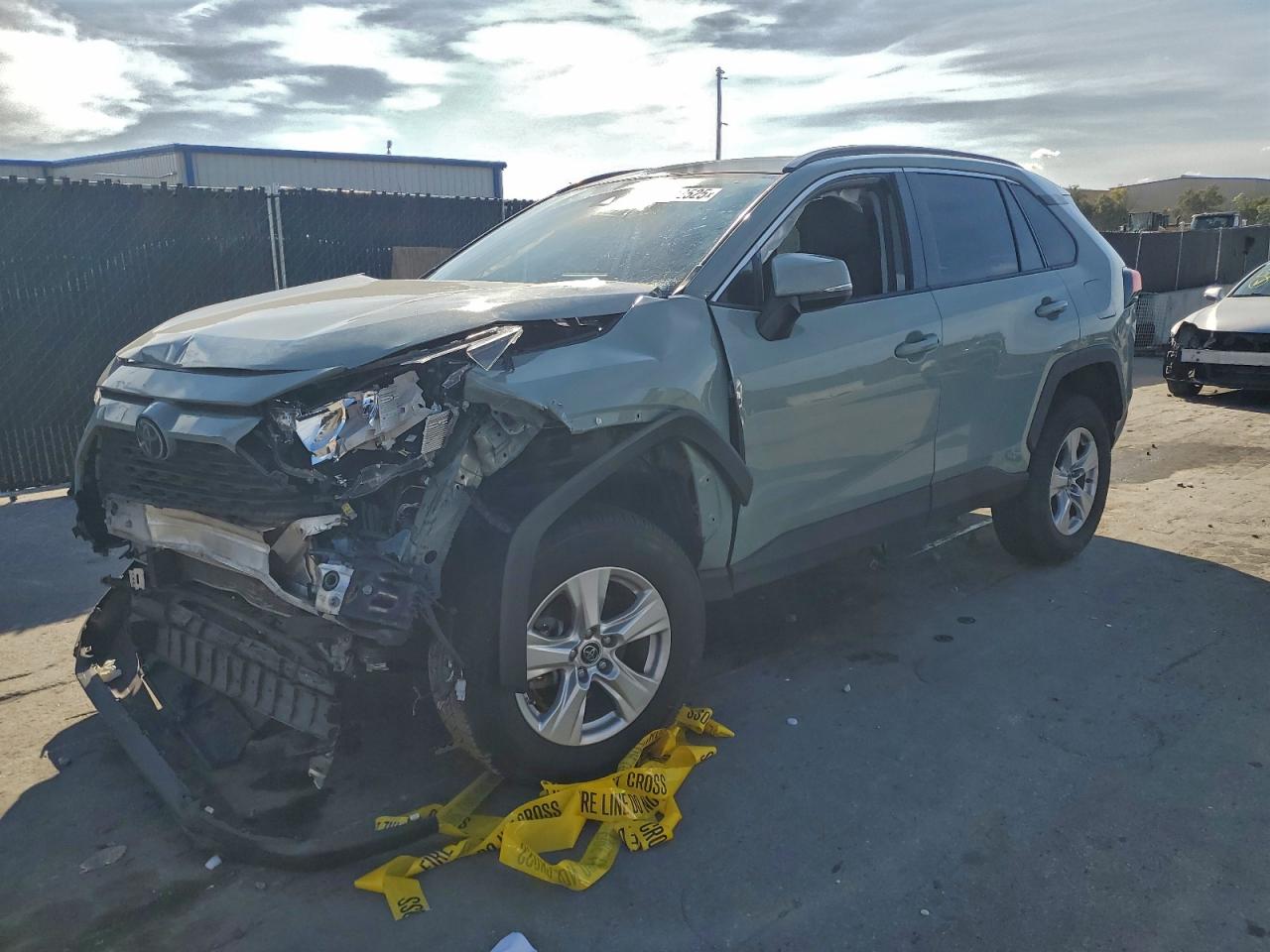Salvage Toyota RAV4 Image