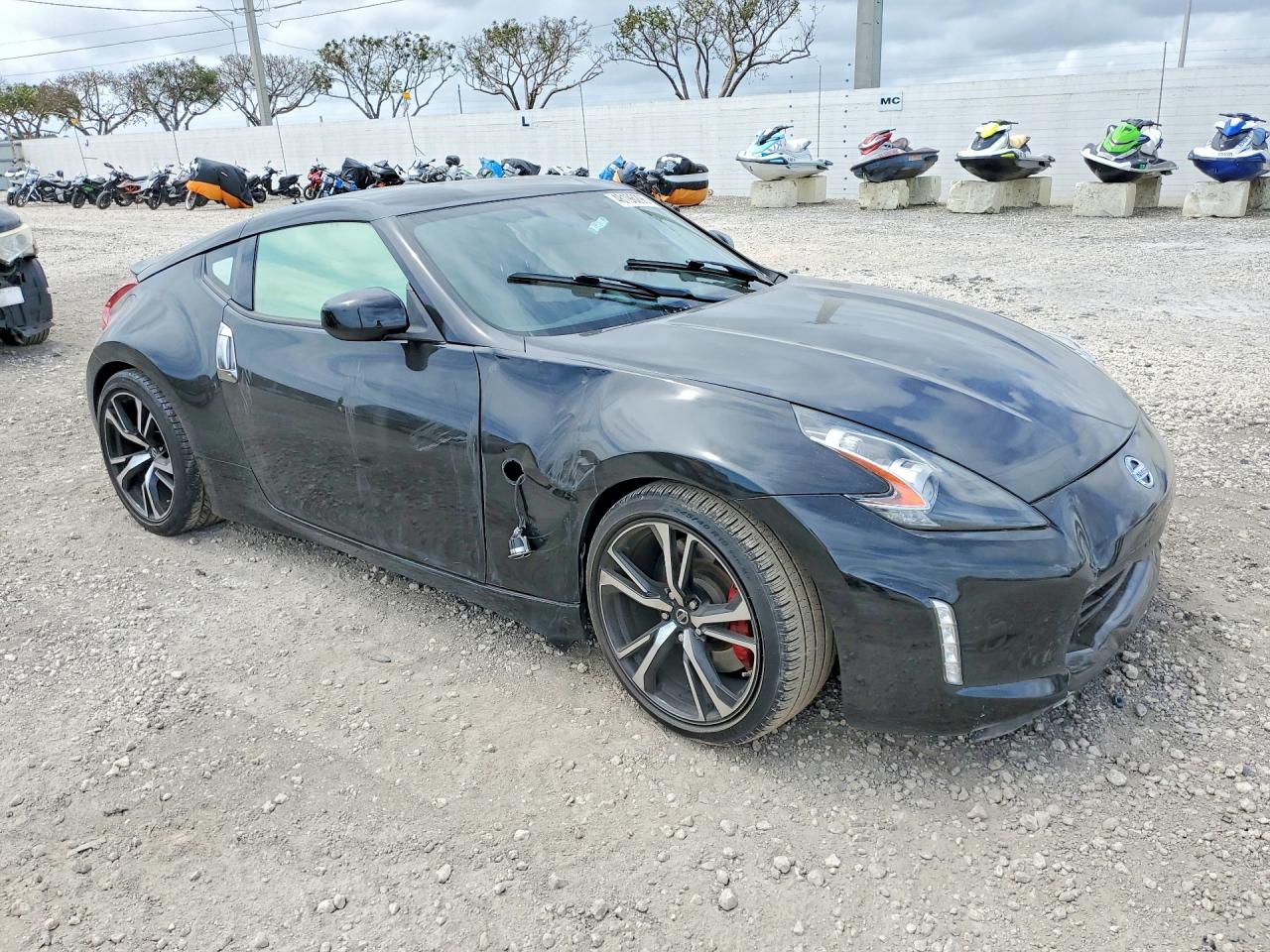 Nissan 370Z Sport Touring