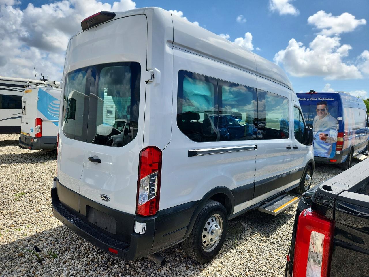 Ford Transit T-350