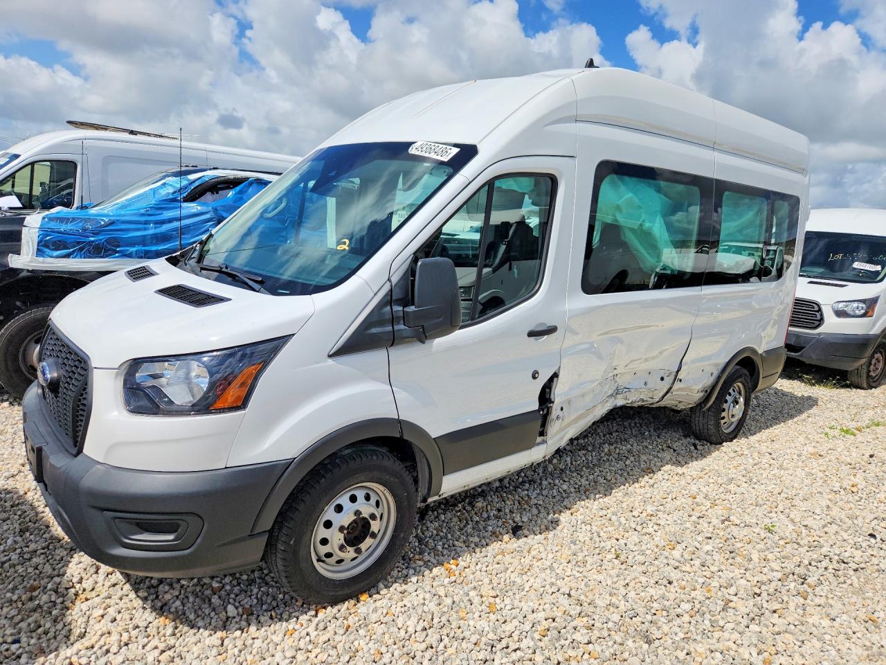 Salvage Ford Transit Image