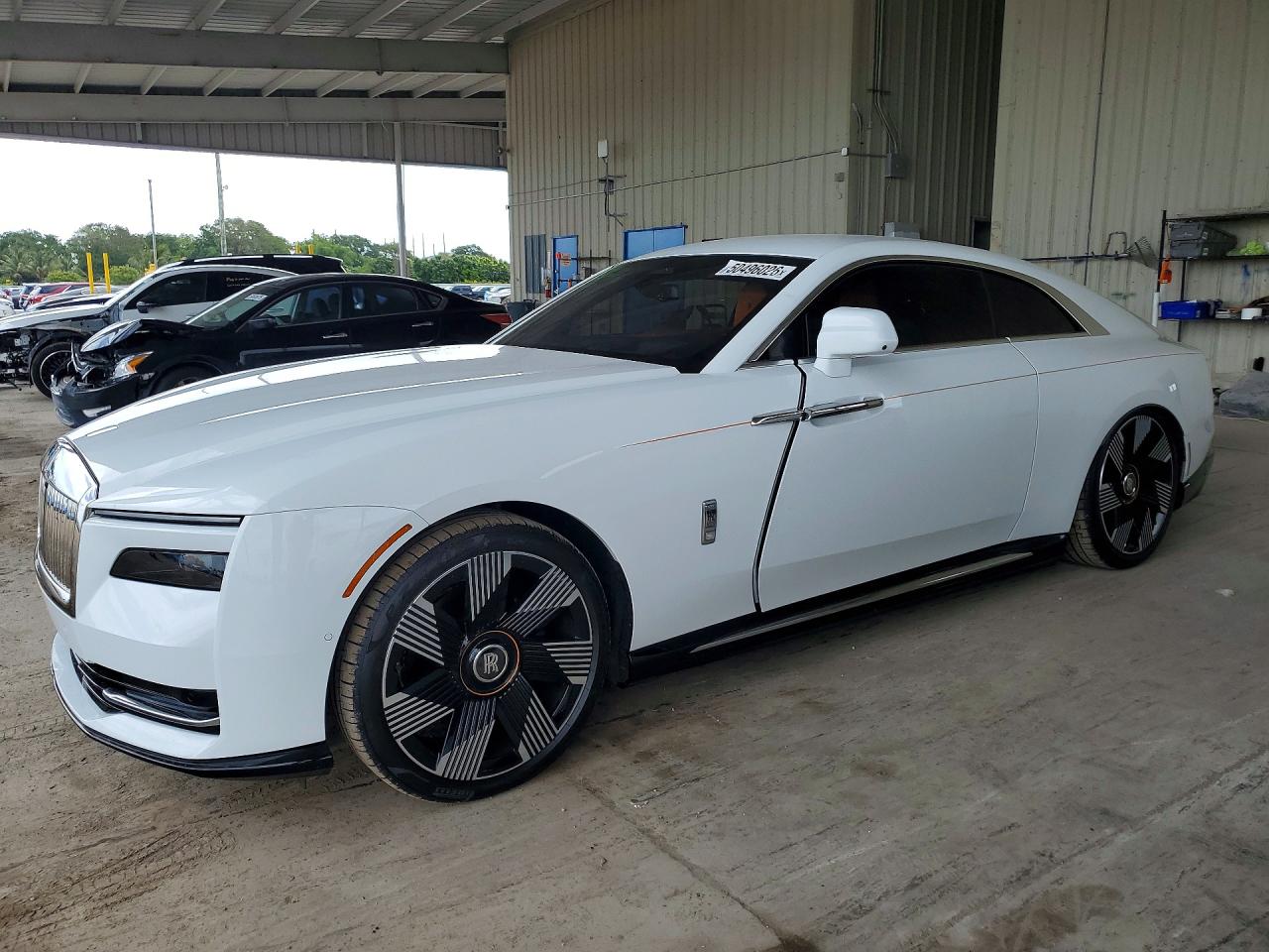 Salvage Rolls-Royce Spectre Image