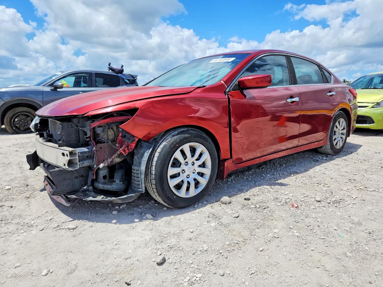 Salvage Nissan Altima Image