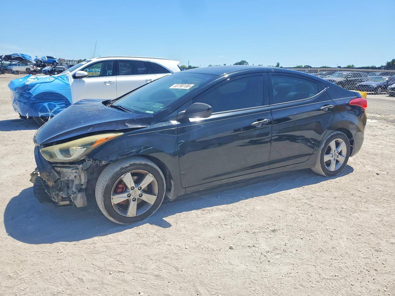 Salvage Hyundai ELANTRA Image