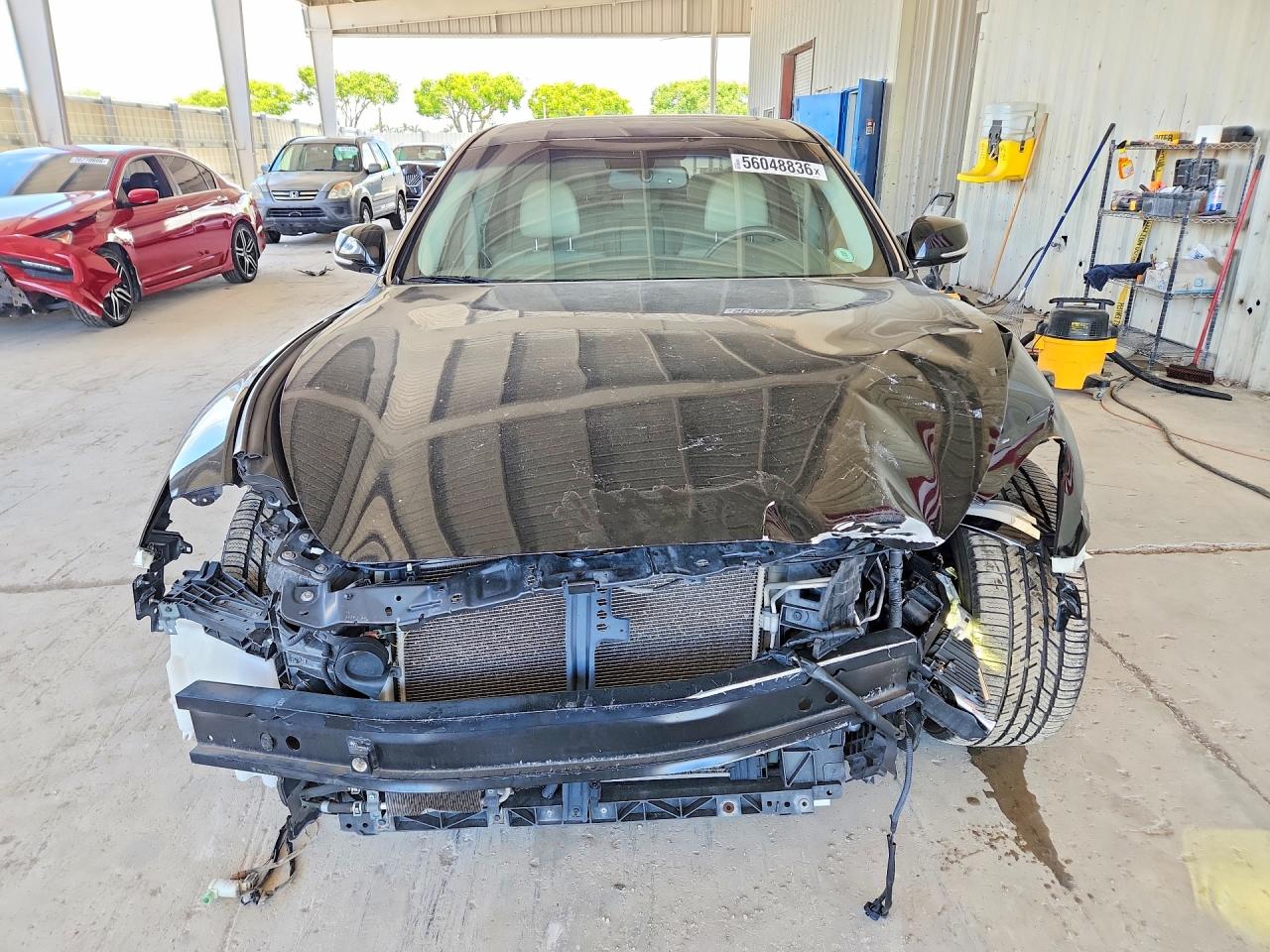 INFINITI Q70 3.7