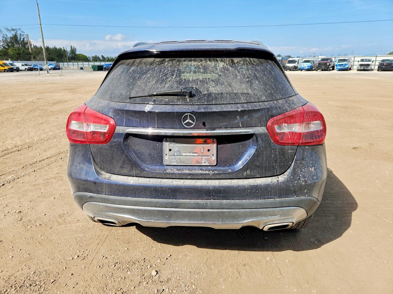 Mercedes-Benz GLA 250 4matic