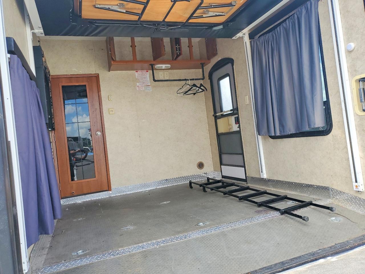 Kyrv Trailer
