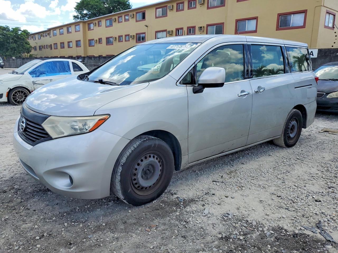 Salvage Nissan Quest Image
