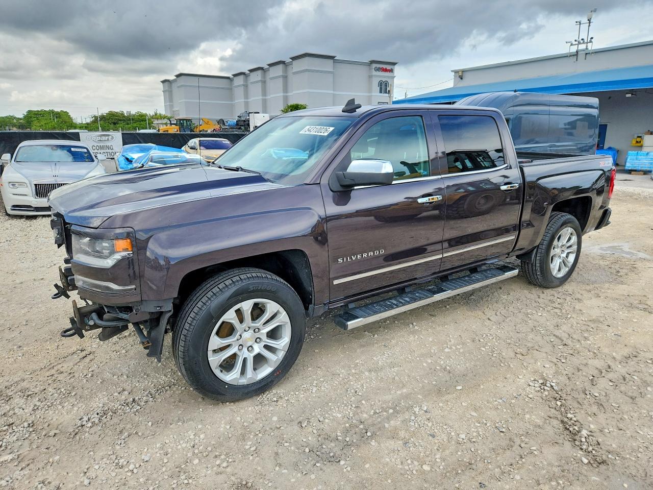 Salvage Chevrolet Silverado Image