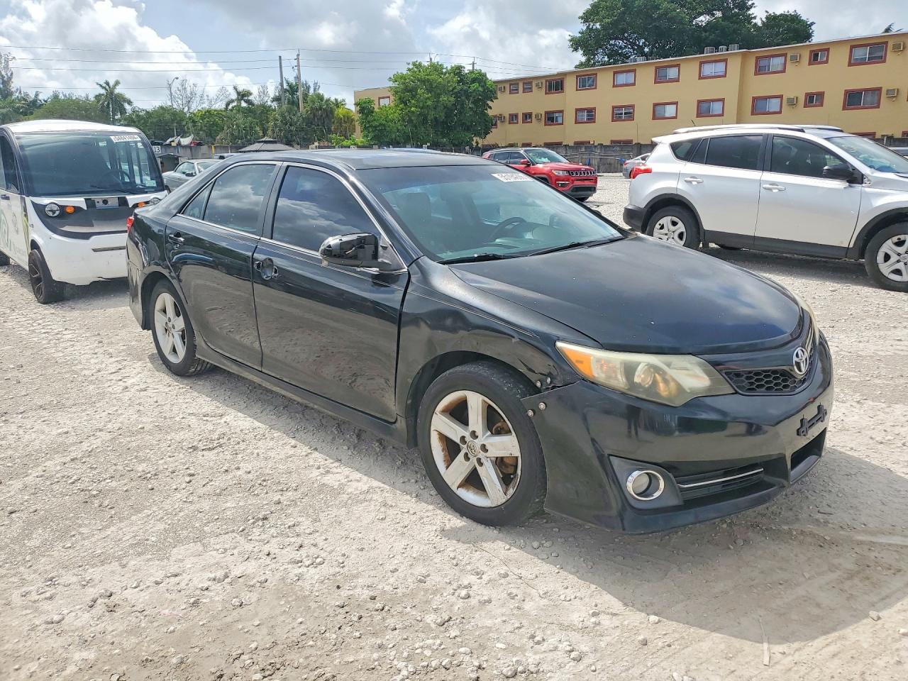 Toyota Camry Se