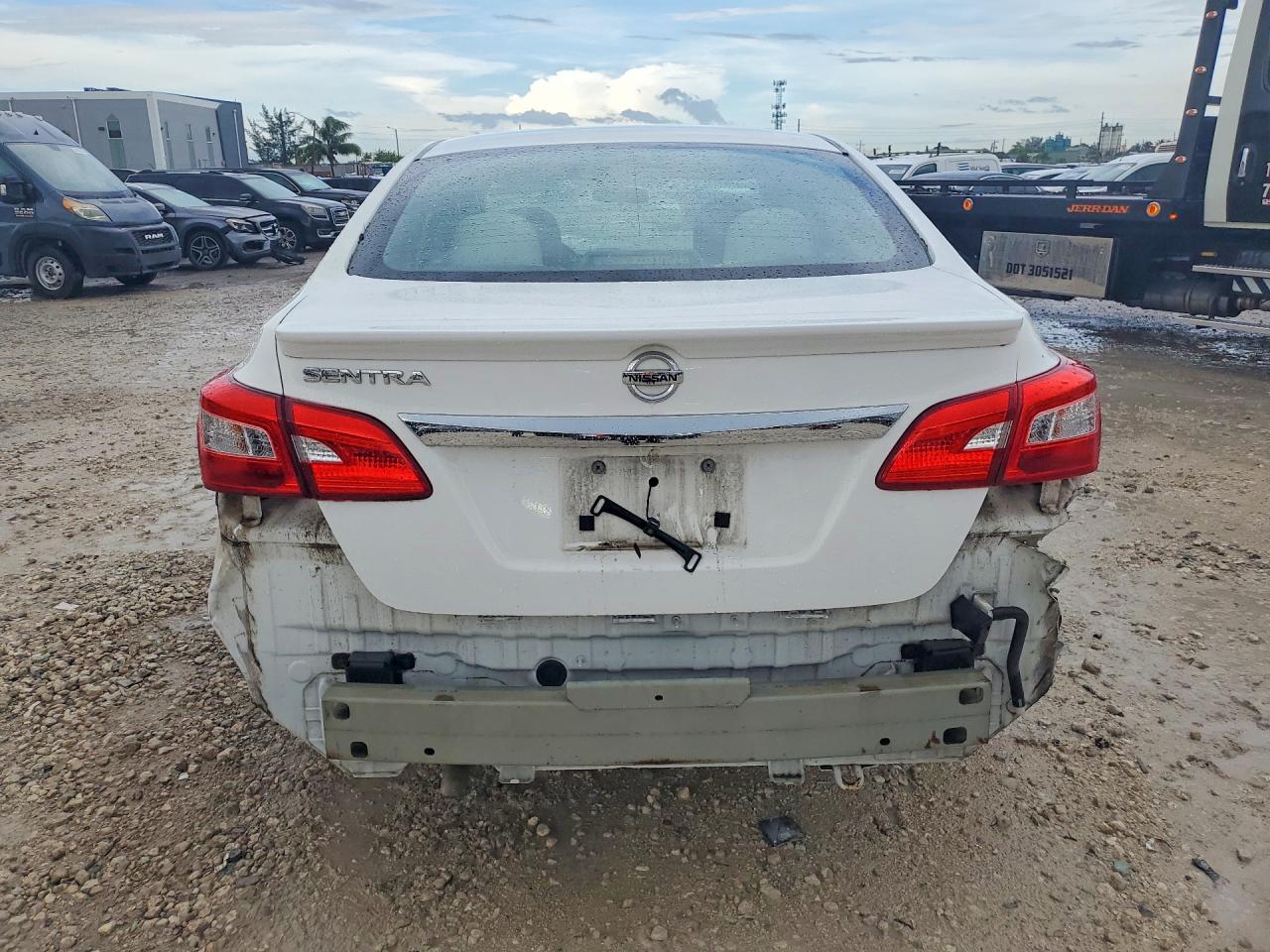 Nissan Sentra S