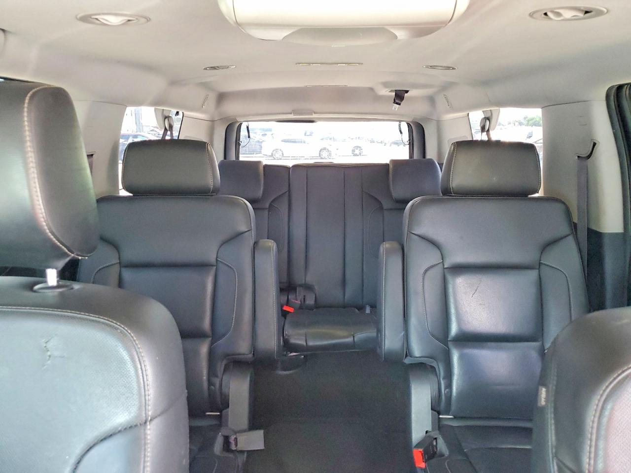 Chevrolet Suburban C1500 Ltz