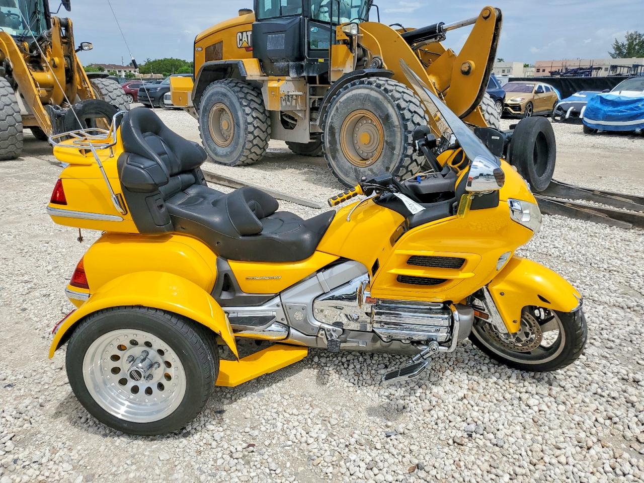 Salvage Honda Gl Cycle Image